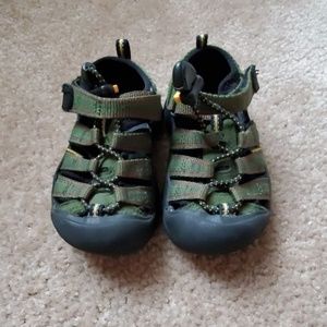 Keen shoes